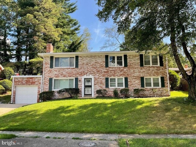 property at 5103 Acorn Dr