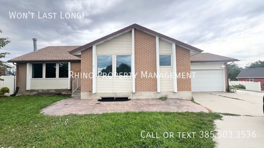 13585 S 2140 W in Riverton, UT - Building Photo