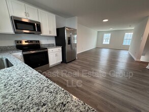 56 Snowdrop Ct in Kearneysville, WV - Building Photo - Building Photo