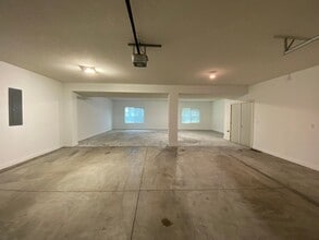 8891 Primo Ln in West Des Moines, IA - Foto de edificio - Building Photo