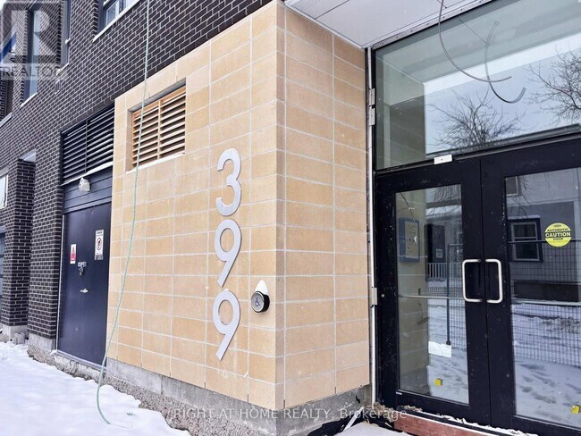 399-399 Winston Ave in Ottawa, ON - Building Photo - Building Photo