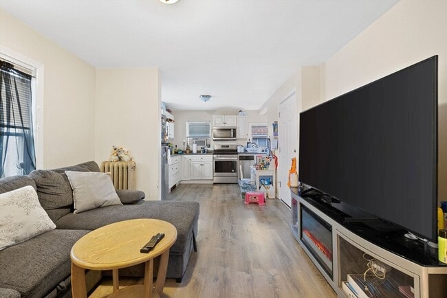 19 Alfred St in Everett, MA - Building Photo - Building Photo