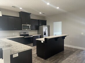 364 Thorp Circle in Hinesville, GA - Building Photo - Building Photo