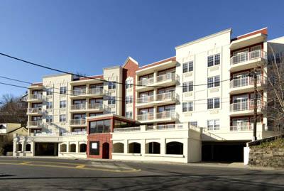 The Park House in Edgewater, NJ - Building Photo - Building Photo