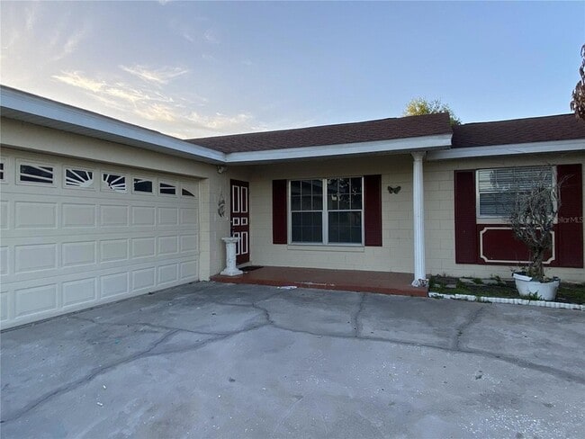 7643 Nolton Wy in Orlando, FL - Foto de edificio - Building Photo