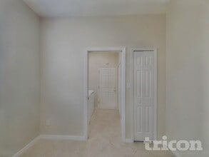 1720 Mountclair Ct in Mount Dora, FL - Foto de edificio - Building Photo