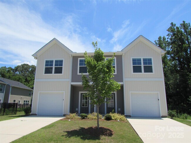 107 Blakeslee Ct in Mooresville, NC - Building Photo - Building Photo