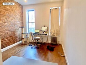 235 E 4th St in New York, NY - Building Photo - Building Photo