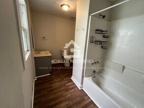 1418 W 5th St in Anderson, IN - Foto de edificio - Building Photo