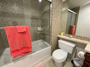 637 S Fairfax Ave in Los Angeles, CA - Building Photo - Building Photo