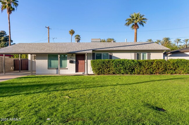 property at 4242 E Montecito Ave