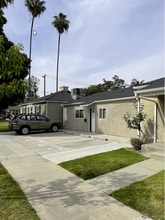 120 N Lomita St, Unit 122NLomitaSt in Burbank, CA - Foto de edificio - Building Photo
