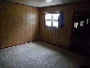 635 Wood St in California, PA - Building Photo - Building Photo