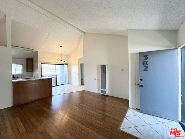 property at 1108 Termino Ave
