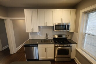 5653 N Talman Ave, Unit 1 in Chicago, IL - Building Photo - Building Photo