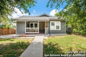 2142 Cincinnati Ave in San Antonio, TX - Building Photo