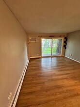 745 Hill Dr in Hoffman Estates, IL - Building Photo - Building Photo