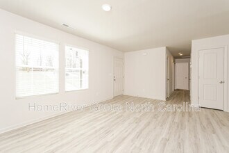 2809 Carrollwood Dr in Winston-Salem, NC - Foto de edificio - Building Photo