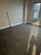 121 E Stewart Ave, Unit 3rd fl in Lansdowne, PA - Building Photo - Building Photo