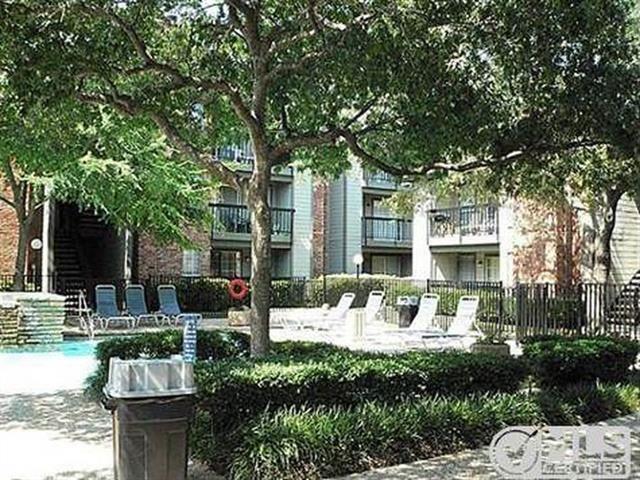 18333 Roehampton Dr in Dallas, TX - Building Photo