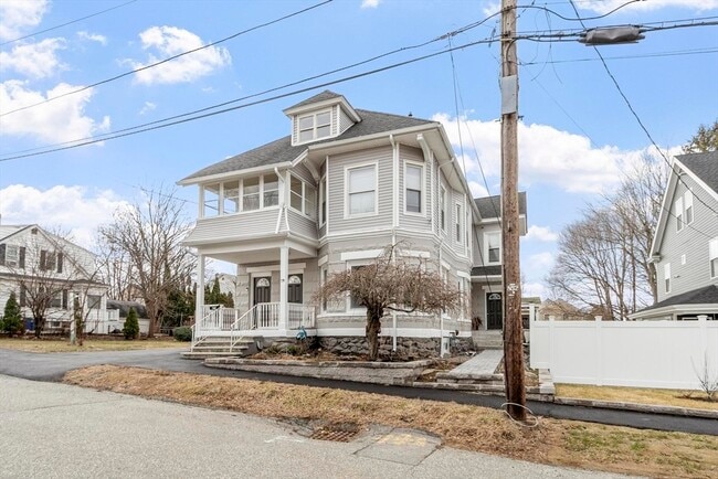 19 Furber Ave in North Andover, MA - Building Photo - Building Photo