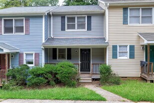 5544 Kaplan Dr in Raleigh, NC - Building Photo