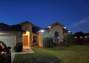 3024 Whitetail Dr in Weslaco, TX - Building Photo - Building Photo