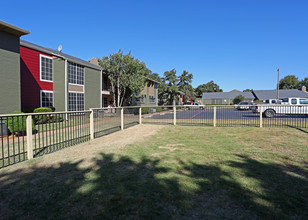 Pointe on Calloway in Hurst, TX - Building Photo - Building Photo