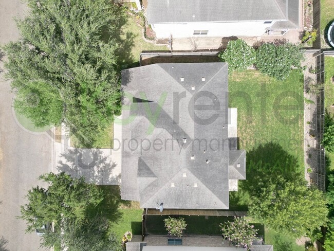 2416 Fullerton Ave in McAllen, TX - Building Photo - Building Photo