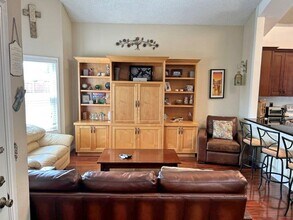 250 Arcadia Dr in Vacaville, CA - Building Photo - Building Photo