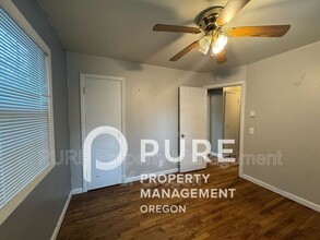 5825 N Minnesota Ave in Portland, OR - Building Photo - Building Photo