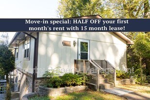 2425 Ashmore Ave in Chattanooga, TN - Building Photo