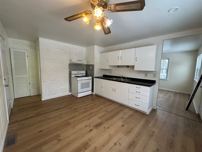 712 Geyer Ave in Mishawaka, IN - Building Photo - Building Photo