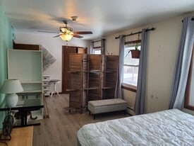 1106 Woodland Way in Madison, WI - Building Photo