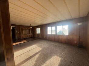 7021 Rd 9 NW in Ephrata, WA - Building Photo - Building Photo