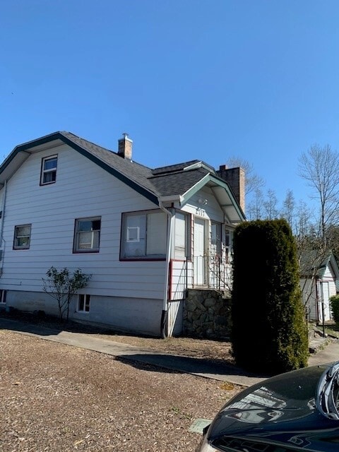 2717 Mill Ave in Bellingham, WA - Foto de edificio - Building Photo