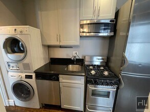 410 E 13th St, Unit 5C in New York, NY - Building Photo - Building Photo