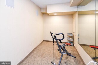 9466 Sea Breeze Ct in North Beach, MD - Building Photo - Building Photo