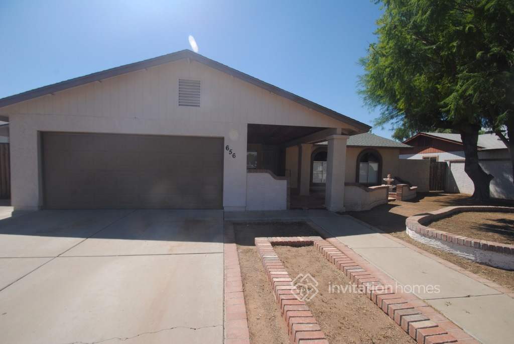 656 S Robin Ln in Mesa, AZ - Foto de edificio