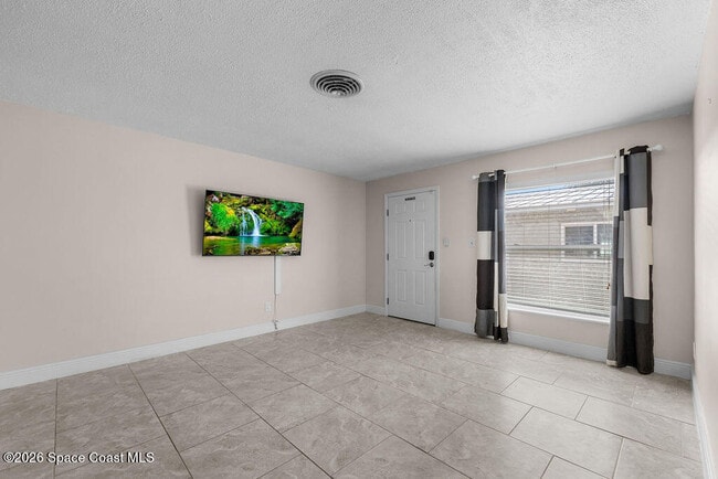 722 Granada St in Fort Pierce, FL - Building Photo - Building Photo