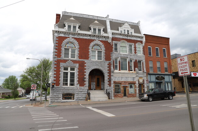 Buckley Apartments in Carthage, NY - Foto de edificio - Building Photo