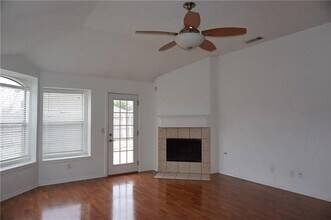 2110 Wisteria Way in McKinney, TX - Building Photo - Building Photo