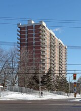 Panorama Apartments in Toronto, ON - Building Photo - Building Photo