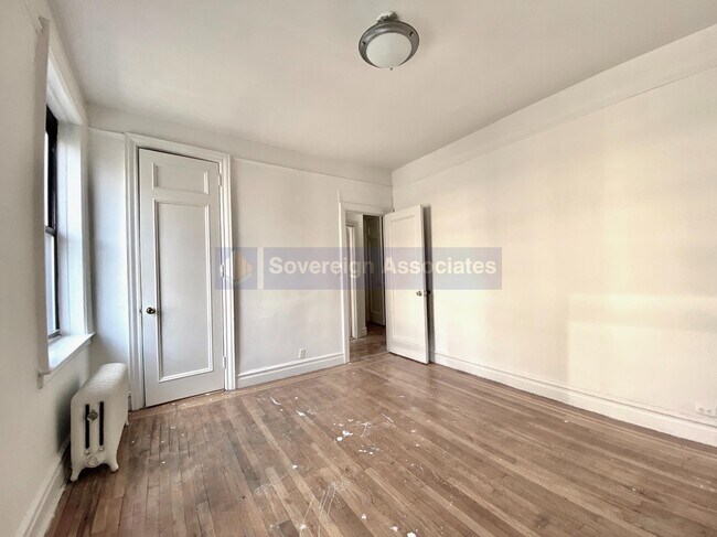 536 Fort Washington Ave-Unit -3E in New York, NY - Building Photo - Building Photo