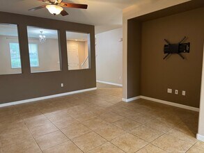 3009 Monument Dr in Roseville, CA - Building Photo - Building Photo