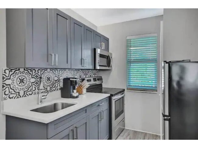 50 Davie Blvd, Unit SI ID1503920P in Fort Lauderdale, FL - Foto de edificio - Building Photo