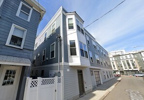11 Carpenter St, Unit 3 in Boston, MA - Building Photo