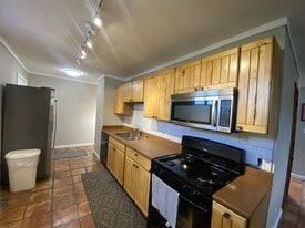 3110 Monte Vista Blvd NE