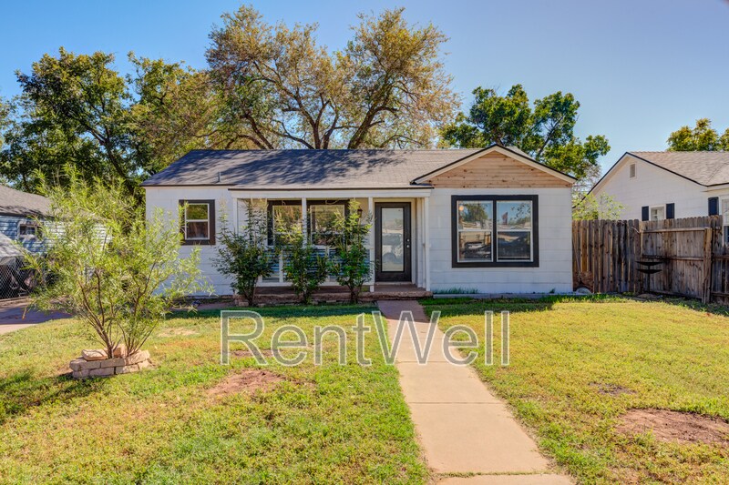 2317 37th St in Lubbock, TX - Building Photo
