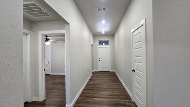 512 Savannah St in Odessa, TX - Building Photo - Building Photo